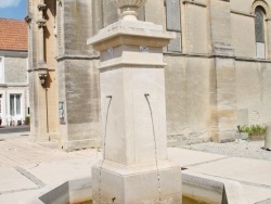 Photo paysage et monuments, Arromanches-les-Bains - Fontaine