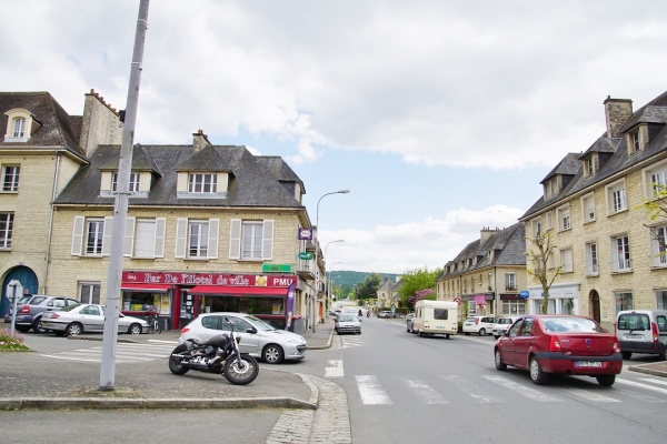 Photo Aunay-sur-Odon - Le Village