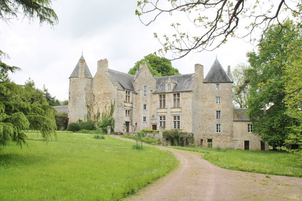 Photo Bernesq - le Château