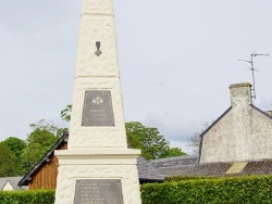 Photo paysage et monuments, Bernesq - le Monument Aux Morts