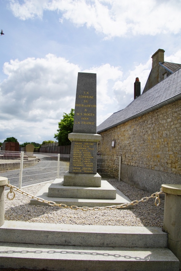 Photo Le Breuil-en-Bessin - le monument aux morts