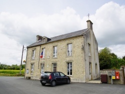 Photo paysage et monuments, Crouay - la Mairie