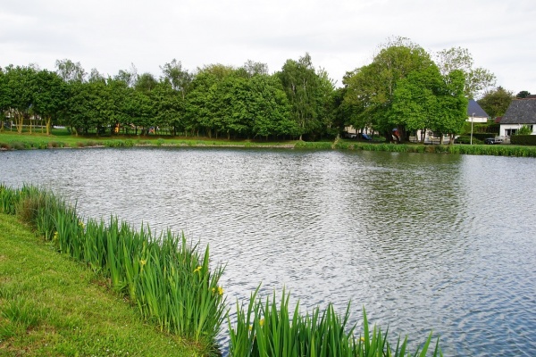 Photo Fontenay-le-Pesnel - le village