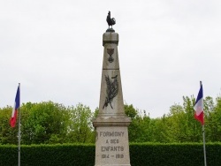 Photo paysage et monuments, Formigny - le monument aux morts