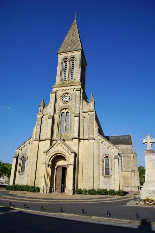 Photo Port-en-Bessin-Huppain - église St André