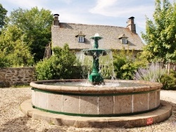 Photo paysage et monuments, Arnac - la fontaine