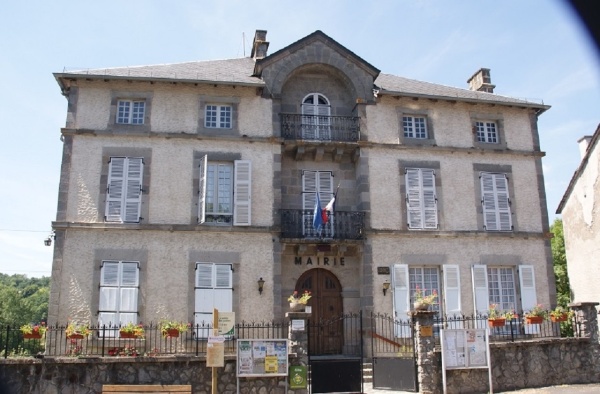 Photo Marmanhac - la mairie