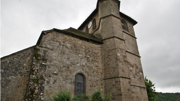 Photo Raulhac - église Saint Pierre