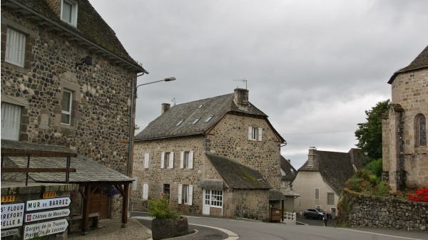 Photo Raulhac - le village