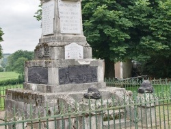 Photo paysage et monuments, Saint-Martin-Cantalès - le monument aux morts