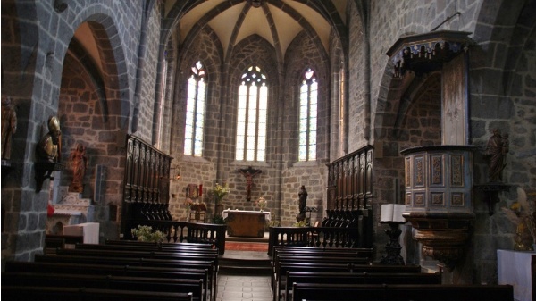 Photo Saint-Martin-Valmeroux - église Saint Martin