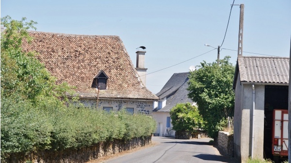 Photo Saint-Santin-Cantalès - le village