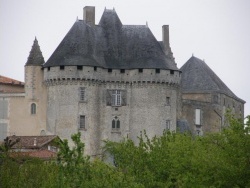 Photo paysage et monuments, Barbezieux-Saint-Hilaire - chateau