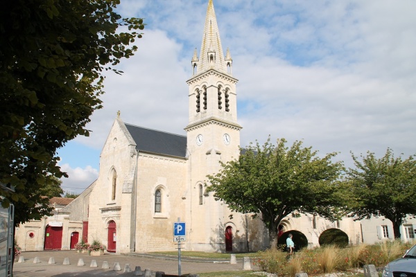 Photo Aigrefeuille-d'Aunis - église Saint Etienne