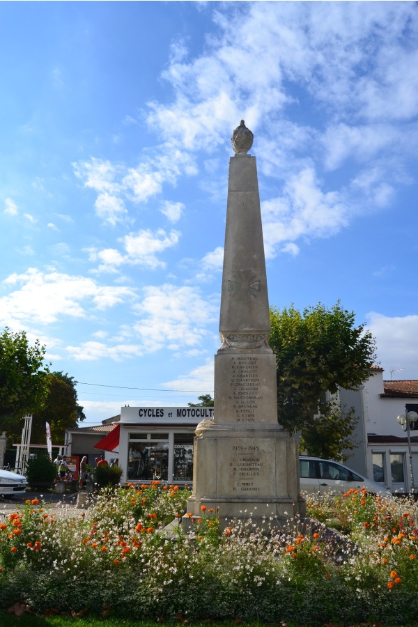 Photo Aigrefeuille-d'Aunis - le monument aux morts