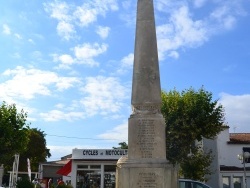 Photo paysage et monuments, Aigrefeuille-d'Aunis - le monument aux morts