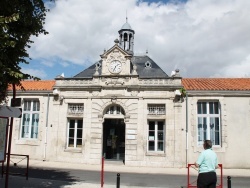 Photo paysage et monuments, Angoulins - la mairie