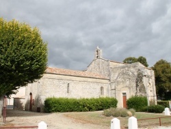 Photo paysage et monuments, Bouhet - église Saint Laurent