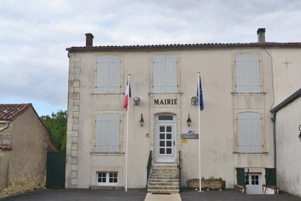 Photo Bouhet - la mairie