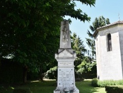 Photo paysage et monuments, Brie-sous-Mortagne - le monument aux morts