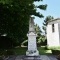 Photo Brie-sous-Mortagne - le monument aux morts