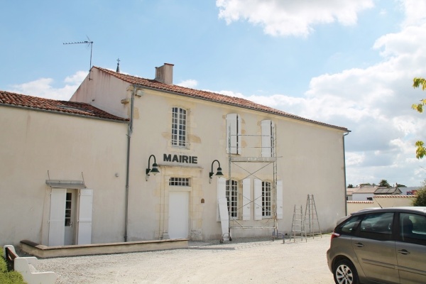 Photo Ciré-d'Aunis - la mairie