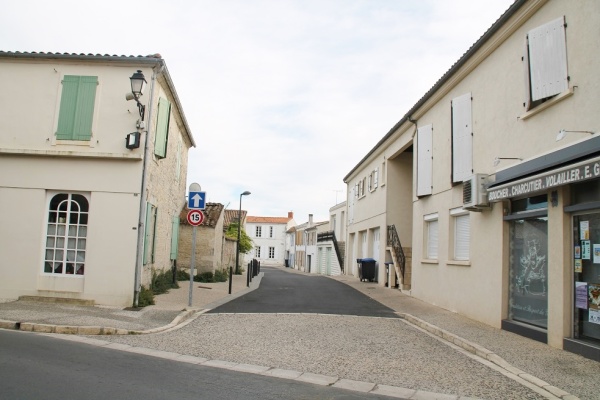 Photo Dompierre-sur-Mer - la commune