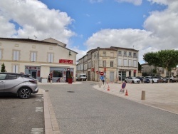 Photo paysage et monuments, Gémozac - le village