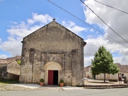 Photo paysage et monuments, Givrezac - église saint Blaise