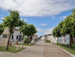 Photo paysage et monuments, Grézac - le village