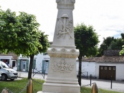 Photo paysage et monuments, Grézac - le monument aux morts