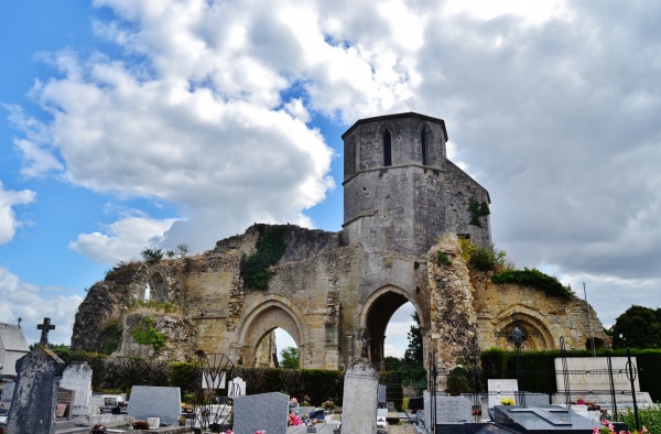 Photo Marans - Ruines de l'église St Etienne