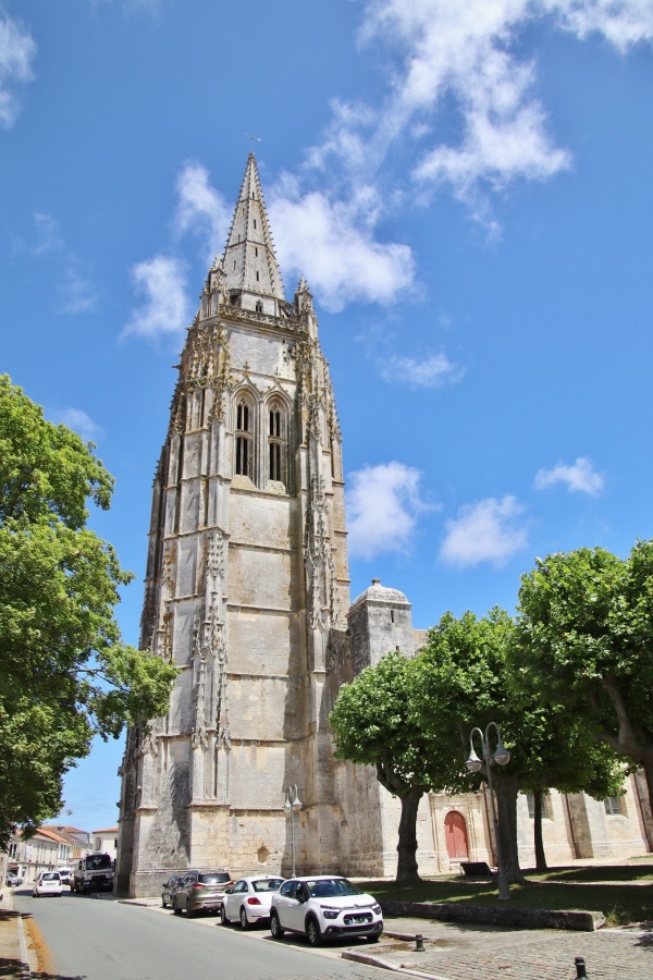 Photo Marennes - église saint Pierre