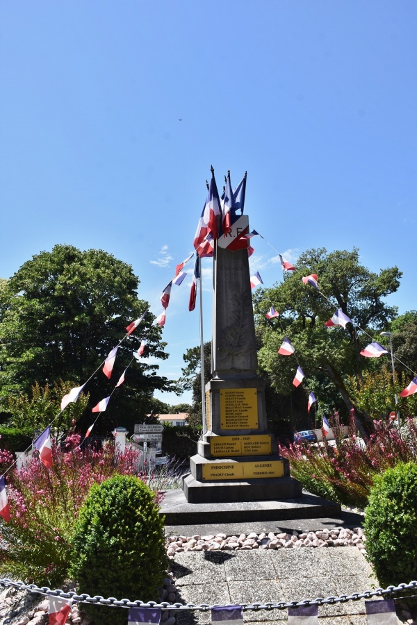 Photo Meschers-sur-Gironde - le monument aux morts