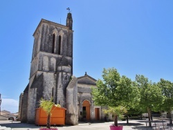 Photo paysage et monuments, Meschers-sur-Gironde - église saint Saturnin