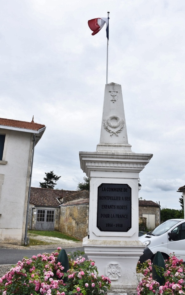 Photo Montpellier-de-Médillan - le monument aux morts