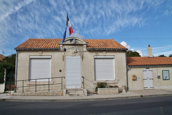 Photo Montroy - mairie