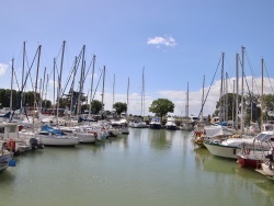 Photo paysage et monuments, Mortagne-sur-Gironde - le port