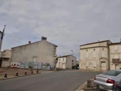 Photo paysage et monuments, Pisany - la communes