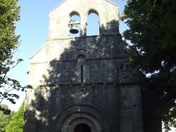 Photo paysage et monuments, Romazières - Eglise 12ème siècle de Romazieres