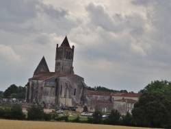 Photo paysage et monuments, Sablonceaux - Abbaye Notre Dame