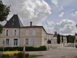Photo paysage et monuments, Saint-André-de-Lidon - le village