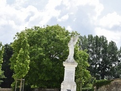 Photo paysage et monuments, Saint-André-de-Lidon - le  monument aux morts