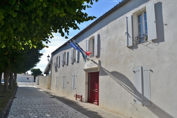 Photo Saint-Rogatien - la mairie