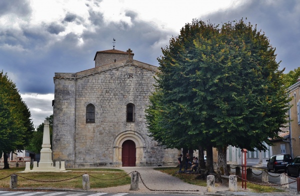 Photo Saint-Sauveur-d'Aunis - église St Sauveur