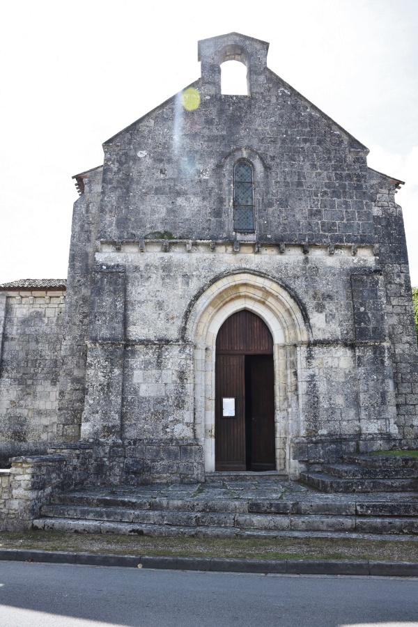 Photo Thaims - église saint Pierre