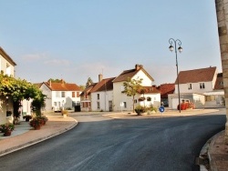 Photo paysage et monuments, Argenvières - La Commune
