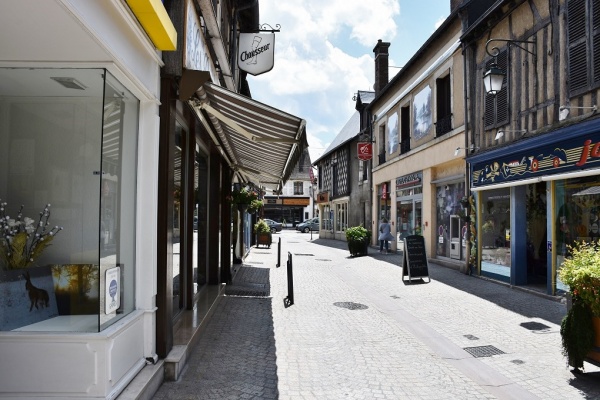 Photo Aubigny-sur-Nère - le Village