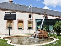 Photo paysage et monuments, Aubigny-sur-Nère - la Fontaine