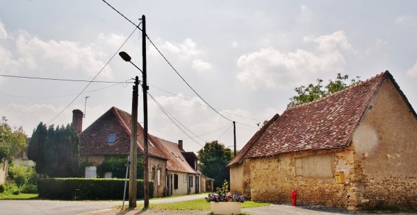 Photo Garigny - La Commune